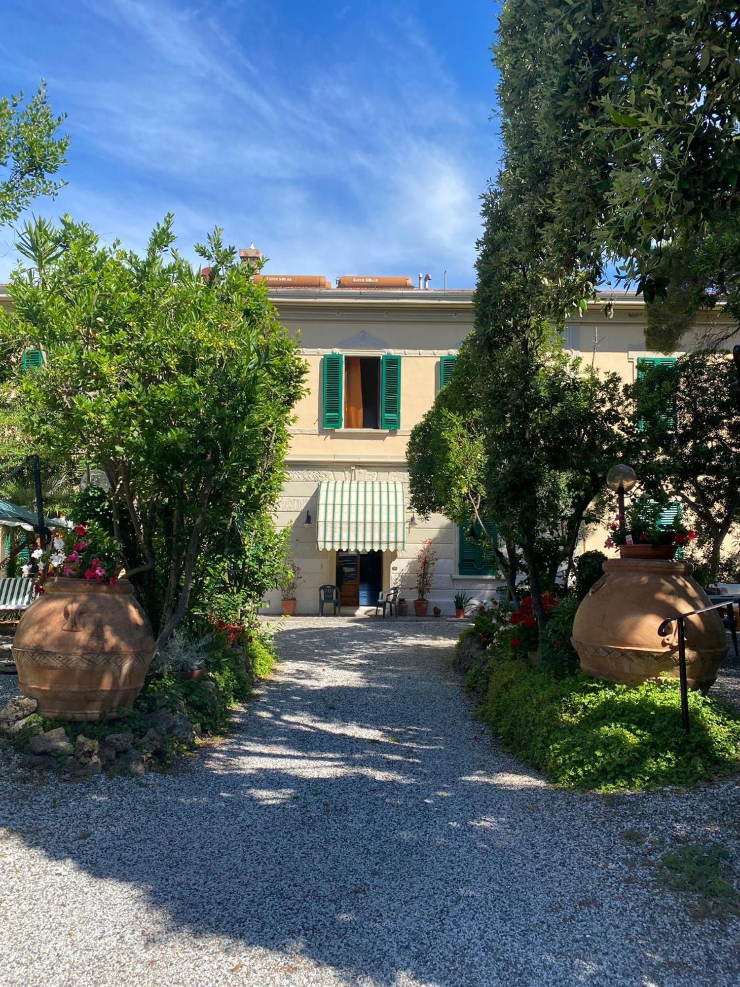 Albergo Pensione Bartoli กัสตีลยอนเชลโล ภายนอก รูปภาพ